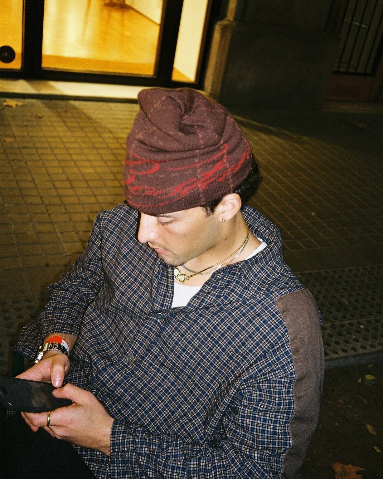 SIGNATURE BEANIE (BROWN)